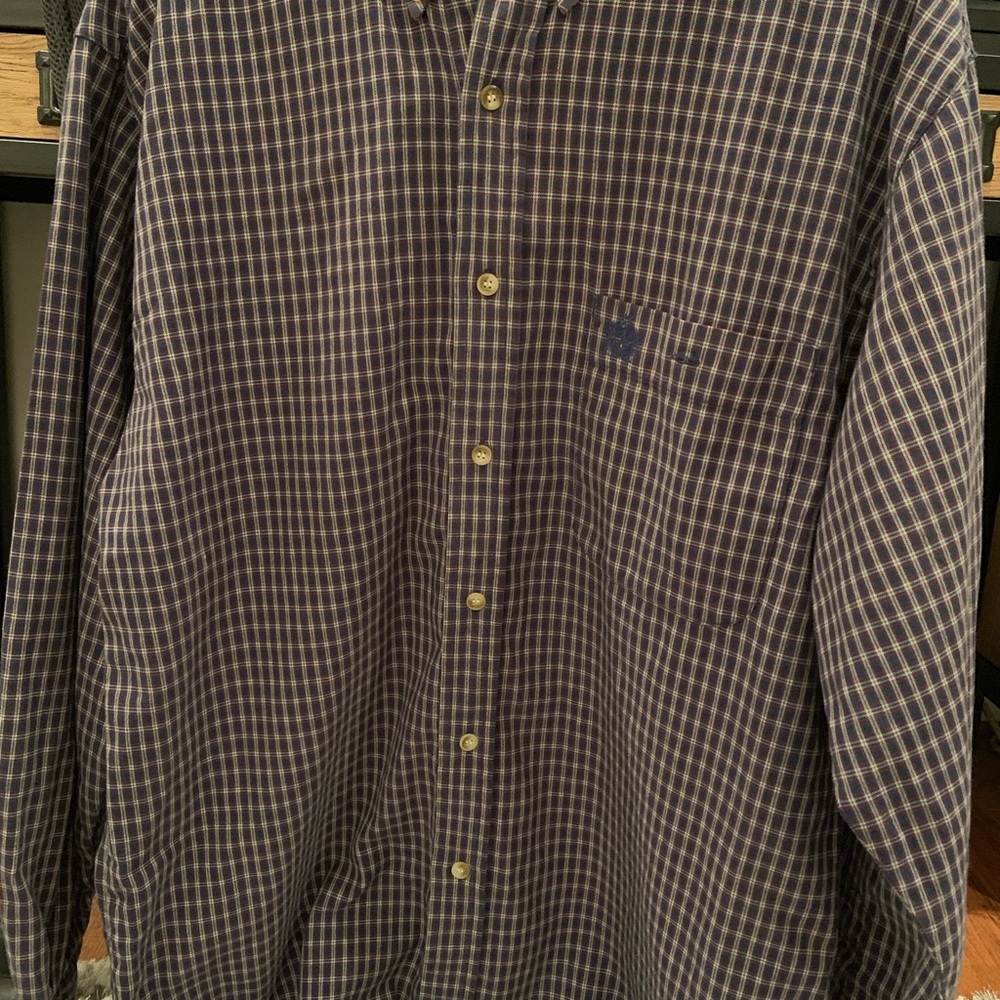 Long sleeve button up casual shirt